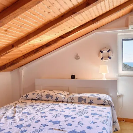 2 Bedroom Gorgeous In *