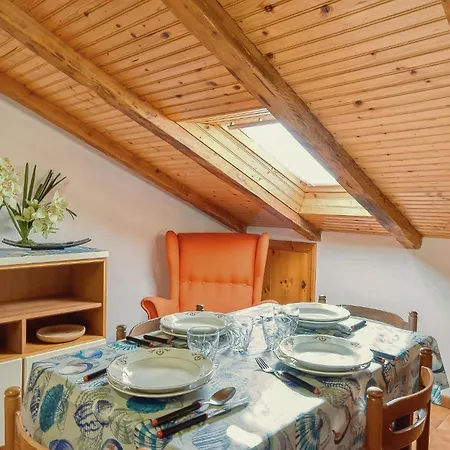 2 Bedroom Gorgeous In *
