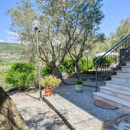 2 Bedroom Gorgeous In *