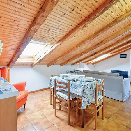Apartment 2 Bedroom Stunning In Moneglia